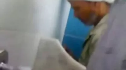 Arranja vídeo pornô com sexo anal um broche para o marido.