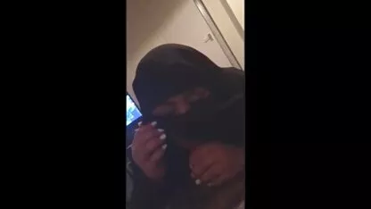 O primeiro anal porn Negro correu com a rapariga russa em todos os buracos