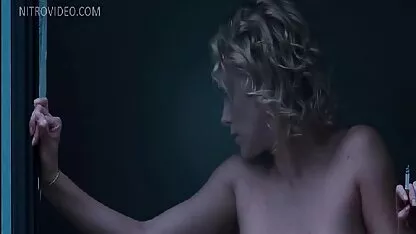 Gangbang com uma jovem prostituta. videos de sexo selvagem anal
