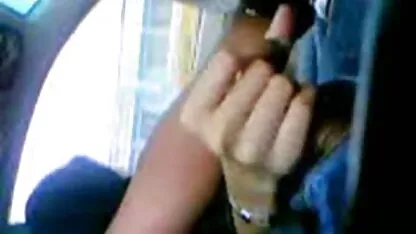 Madame madura em video de sexo no cu cuecas dor seios grandes na frente de um amigo e leva a pila na boca dela