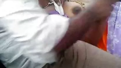 Jovem porno anal com idosas morena muito engole uma pila comprida