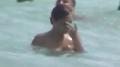 Vibrador mágico pornô novinhas anal