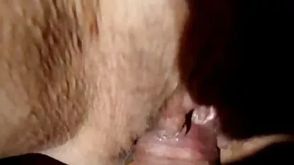 Ébano tatuado a enfiar porno cu dor um parafuso na vagina Loura magra com cancro.