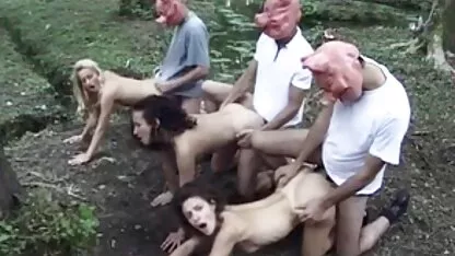 A Ásia submete - se a um empregado filme porno brutal gratis no cu.