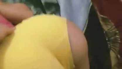 Lily Adams pornô carioca anal Fode Um Homem Excitado No Sofá