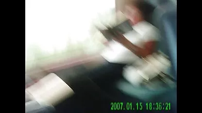 Ele estava tão entusiasmado com a ver vídeo pornô sexo anal masturbação para que não prestasse atenção à forma como filmava.