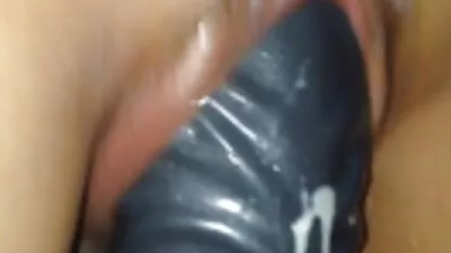 Mãe de cabelo sex anal brasileiro comprido, sentada num chapéu de cima.