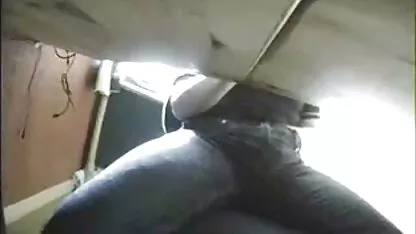 A morena pôs o fofo no mulherengo até filme porno so anal o vizinho voltar.