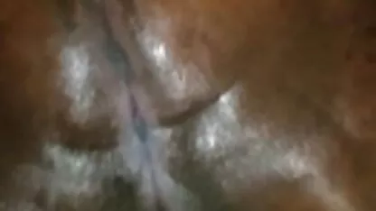 Depois de fazer sexo anal, o idiota que terminou o sonho assistir vídeos pornô anal da loira com a boca aberta e Esguichar-lhe as bochechas